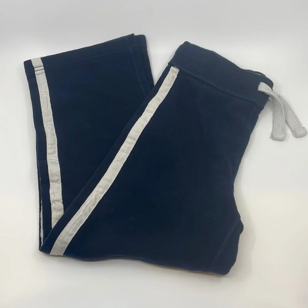 NWOT CHIlDRENS PLACE Boys Sweatpants - size 7/8 blue with white strip
